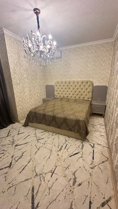 Ibn sino taxta bozor orqasida uy sotiladi