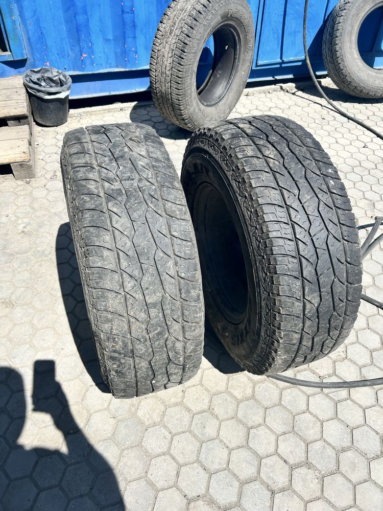 Продам комплект шин 265/70/16