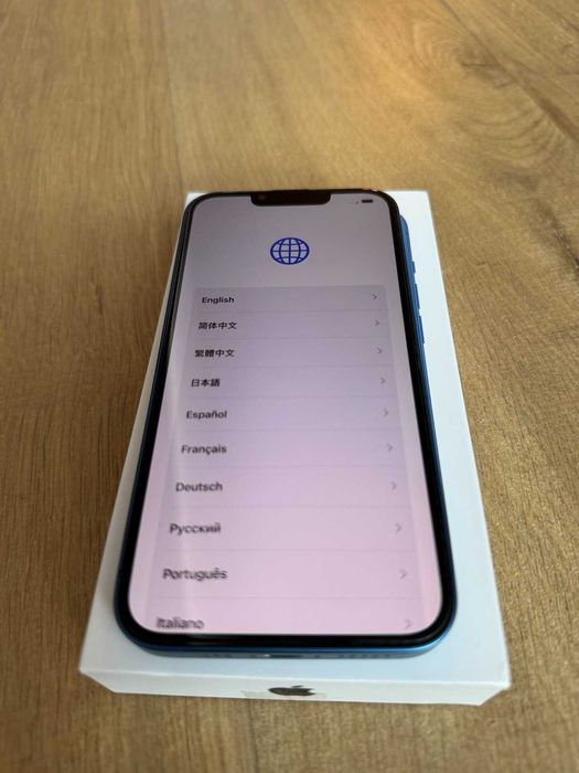 iPhone 13 blue 128 GB в отлично състояние