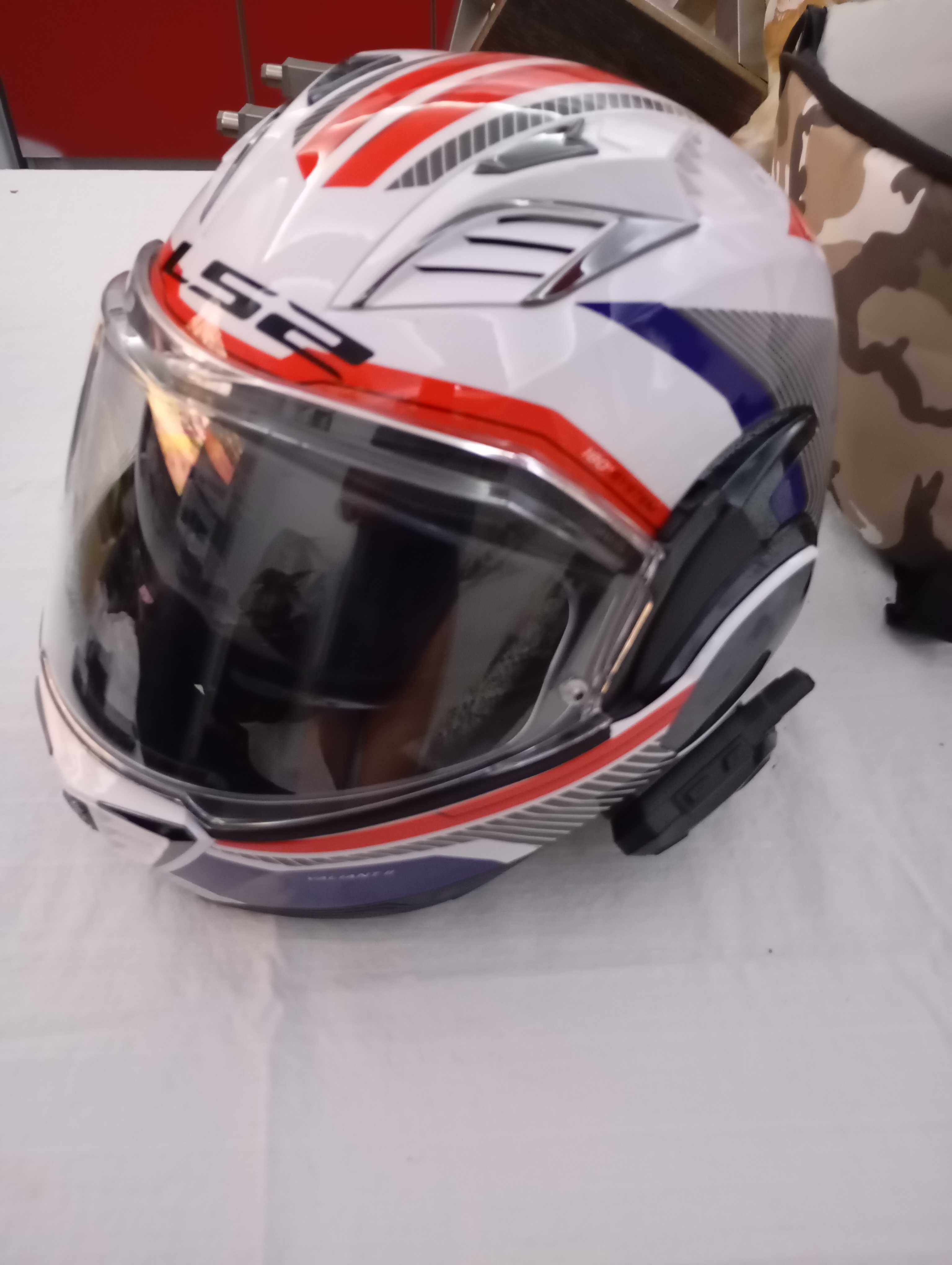 Каска LS2 s като нова