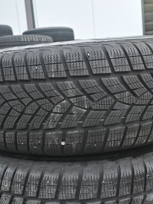 2 Броя 235/65/17 Gooyear 8,5mm 2022DOT КАТО НОВИ