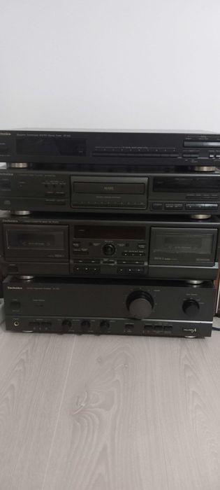 Akai 210D,linie Technics +Boxe Technics