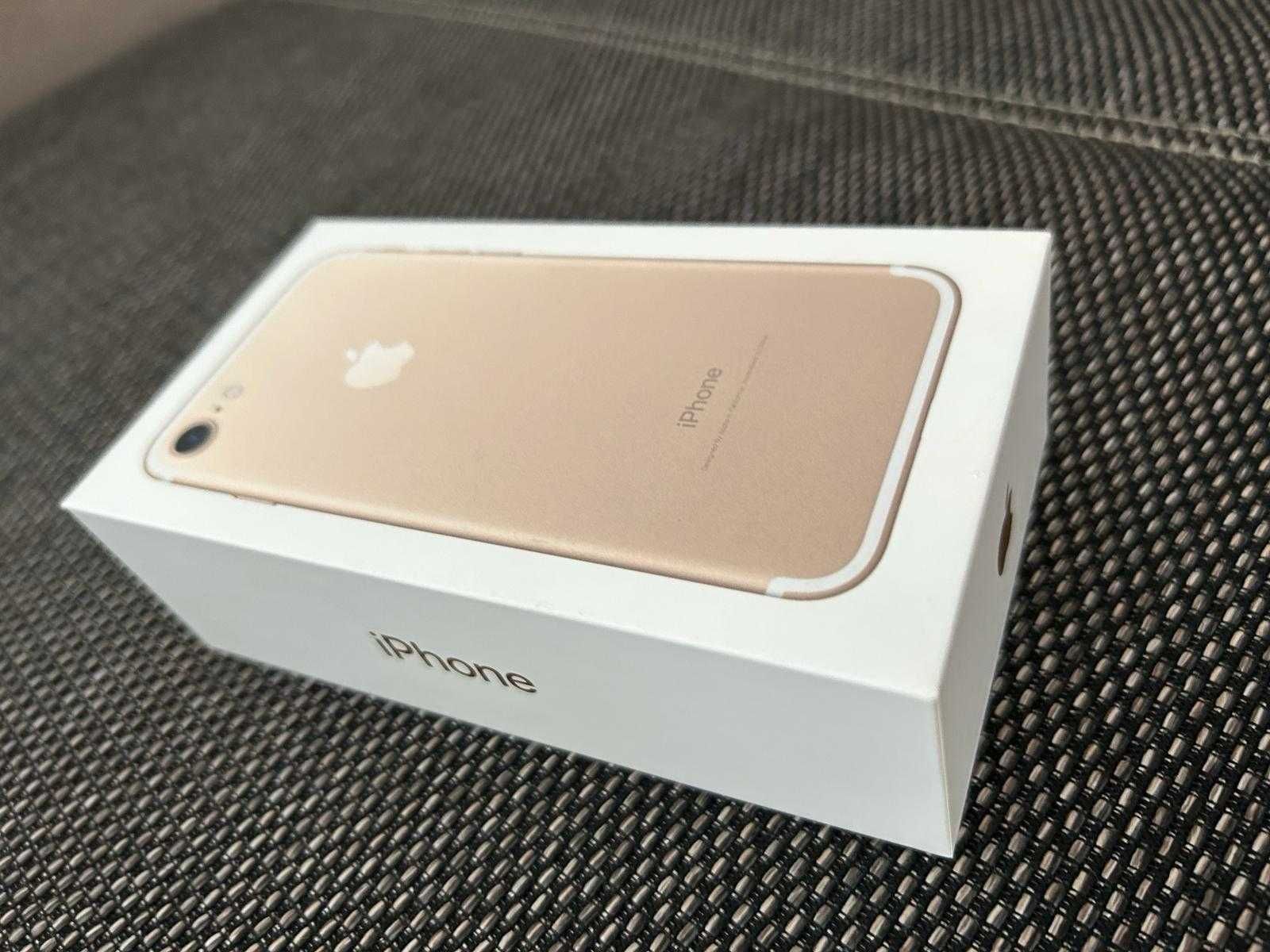 Vand Iphone 7 gold original memorie 128 GB stare perfecta