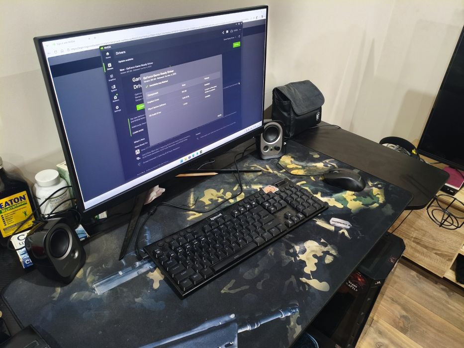 Геймърски компютър и периферията към него