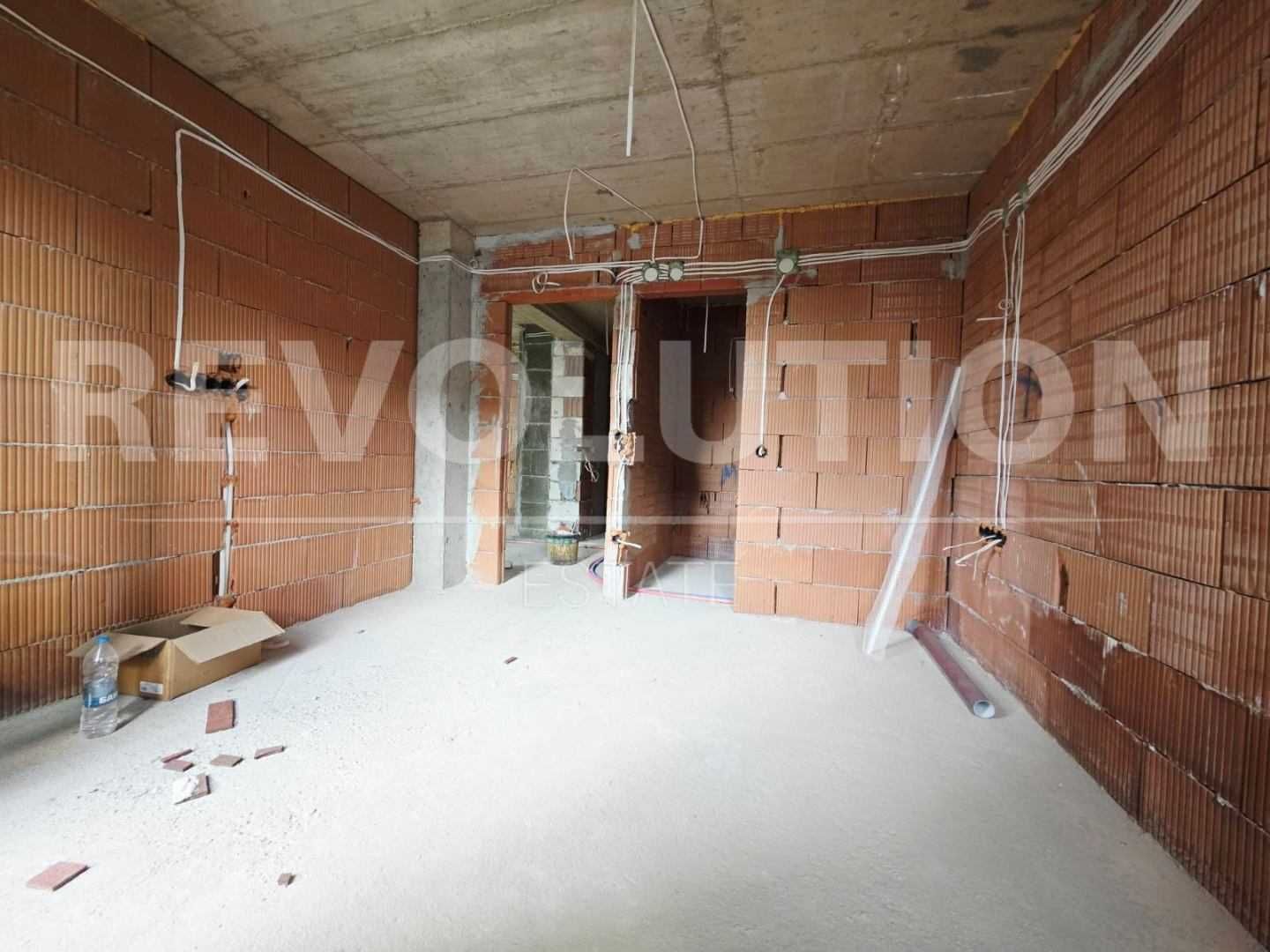 Тристаен апартамент с АКТ 14 в кв. Витоша