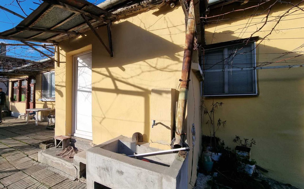 Продава се Къща в Карнобат - 164 кв.м за 305 €/кв.м - Снимка #12
