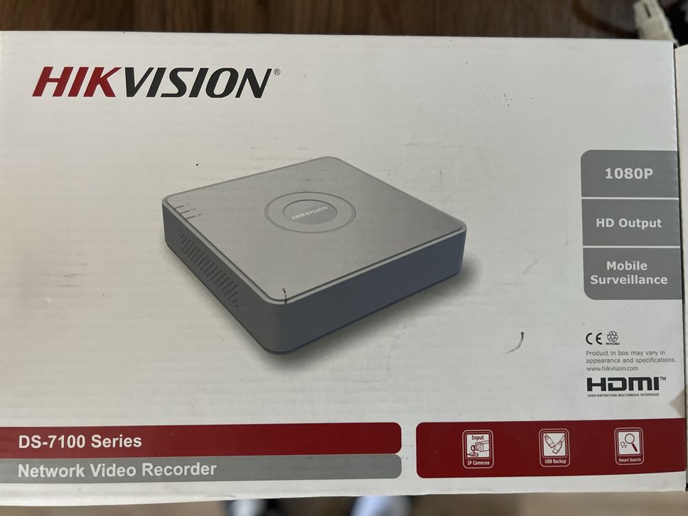 Комплект 4 броя камери HIKVISION+ DVR към тях чисто нови