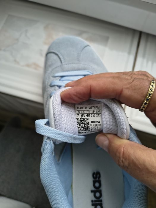 Vând adidas original