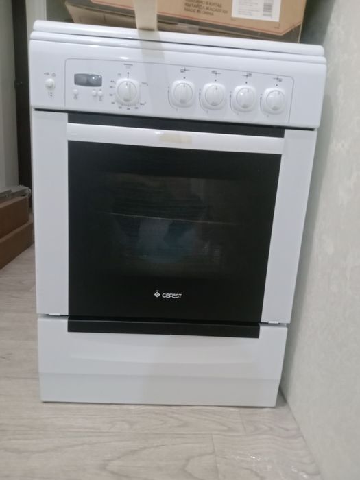 Продам газовую плиту.