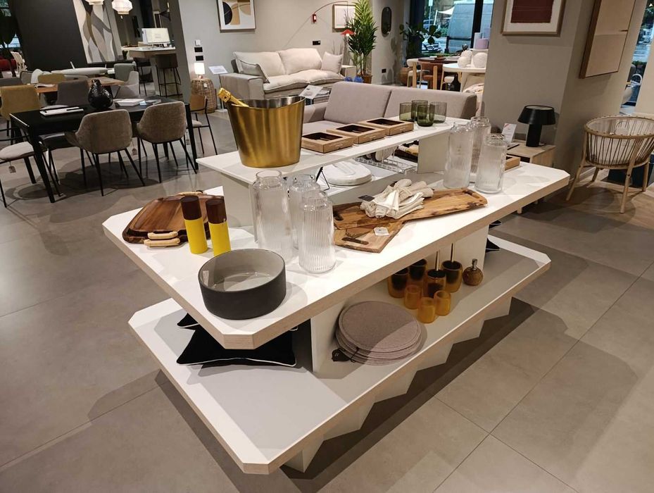 Маса Тип Гондола