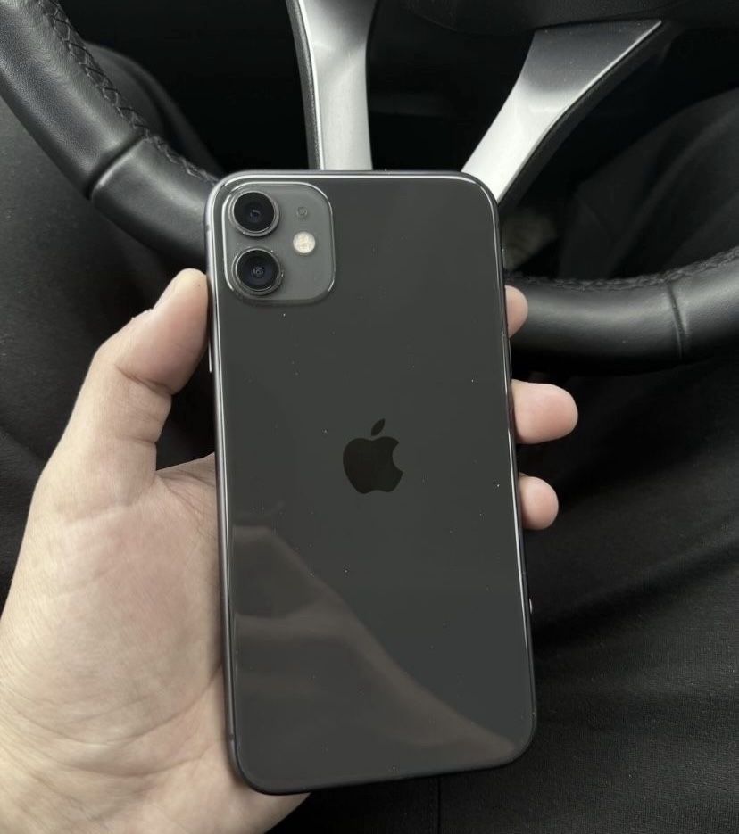 Продам Iphone 11