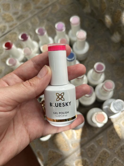 Гел лакове Блускай