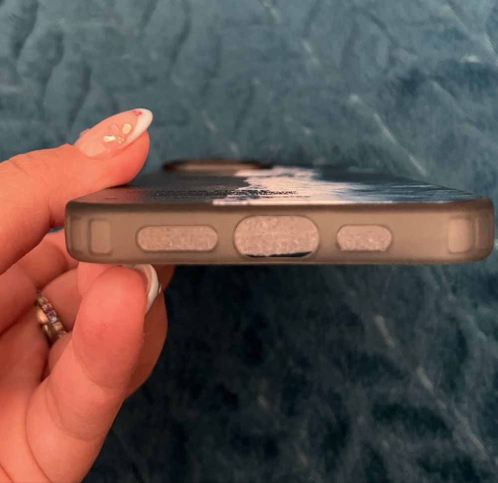 Силиконов кейс с твърд гръб за iPhone 13