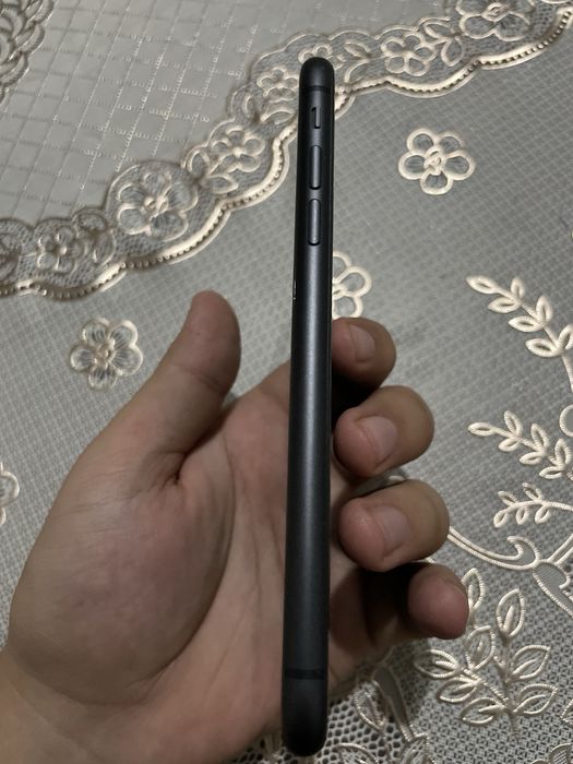 Iphone 11 bomba sostayanada