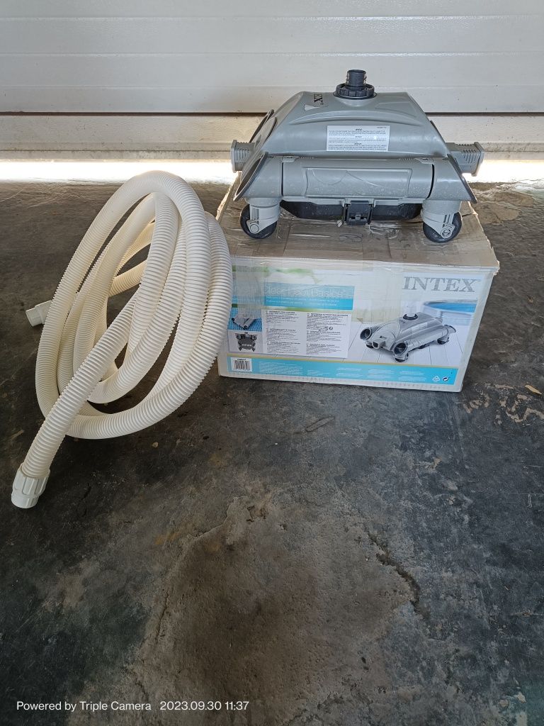 Aspirator piscina Intex