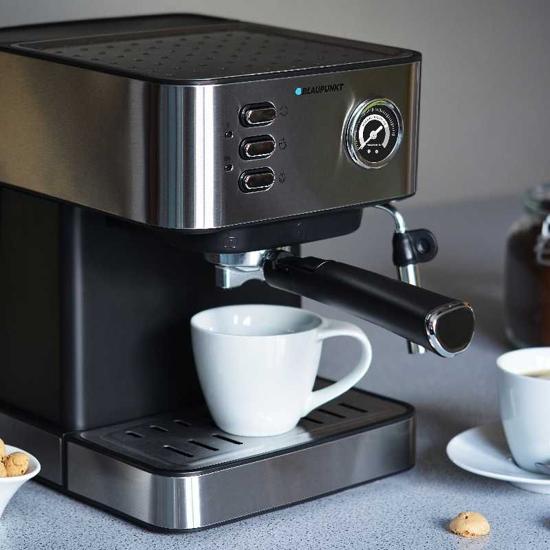Еспресо кафе машина Blaupunkt  CMP312, нова, неразопакована