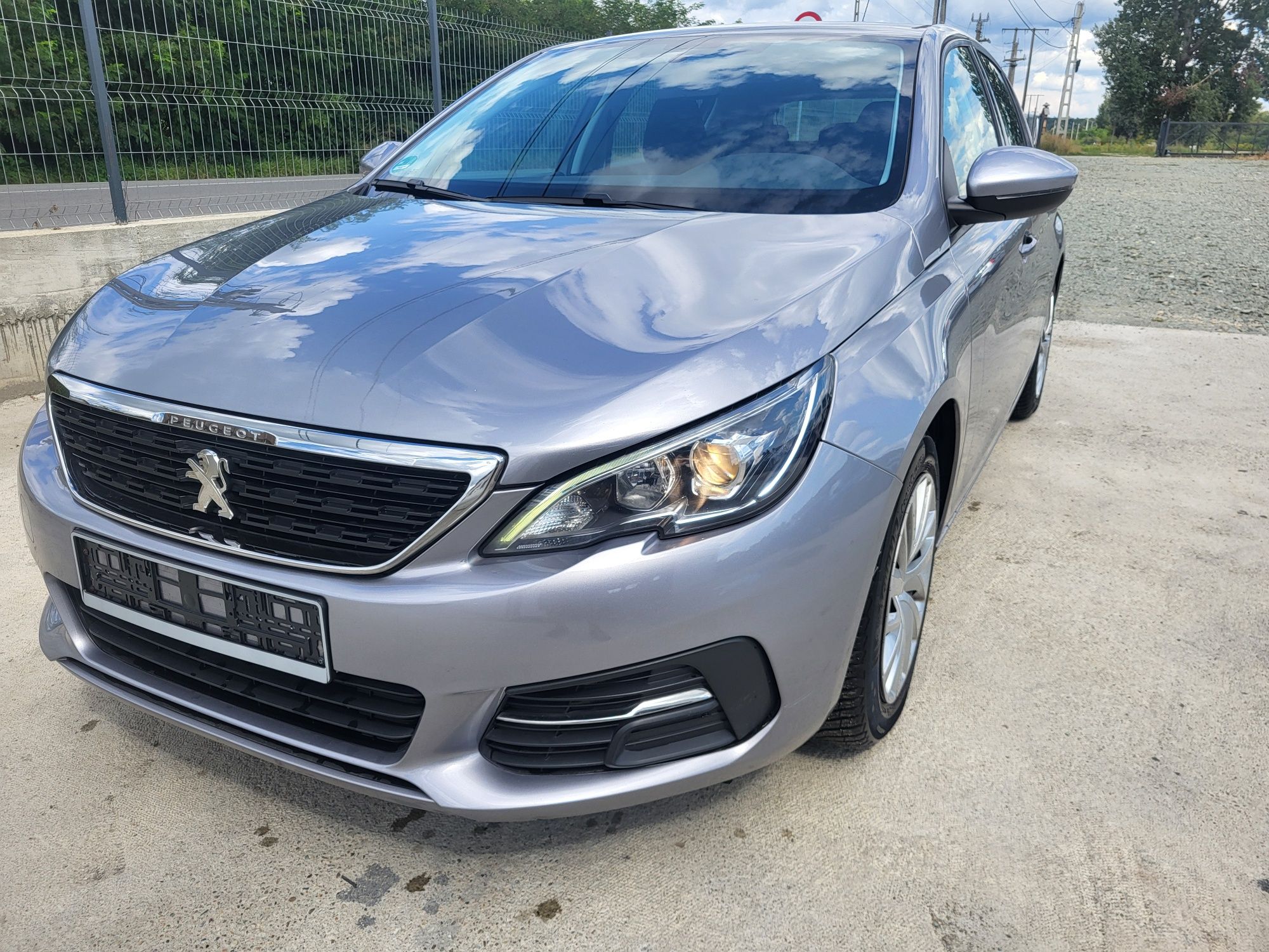 Peugeot 308 An 2018 1.5 D 131 C/P KM 160000 foarte ingrijit!