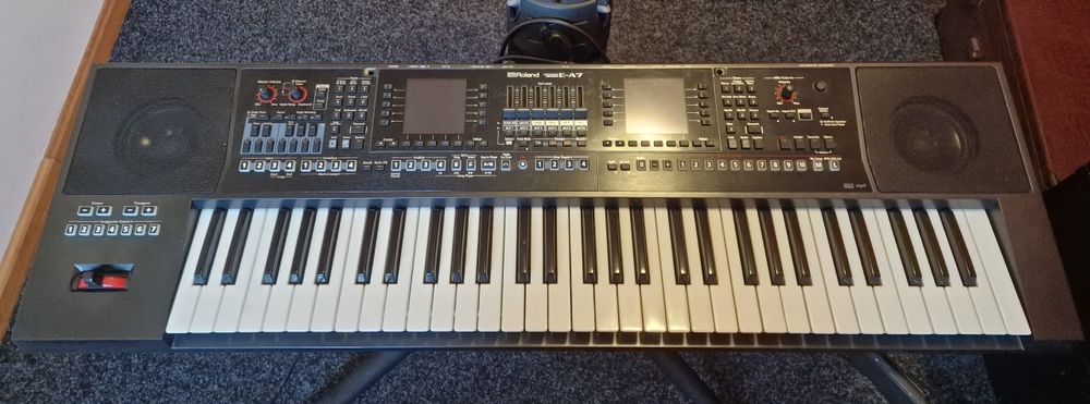 Roland  EA-7 Aranjor Worksation