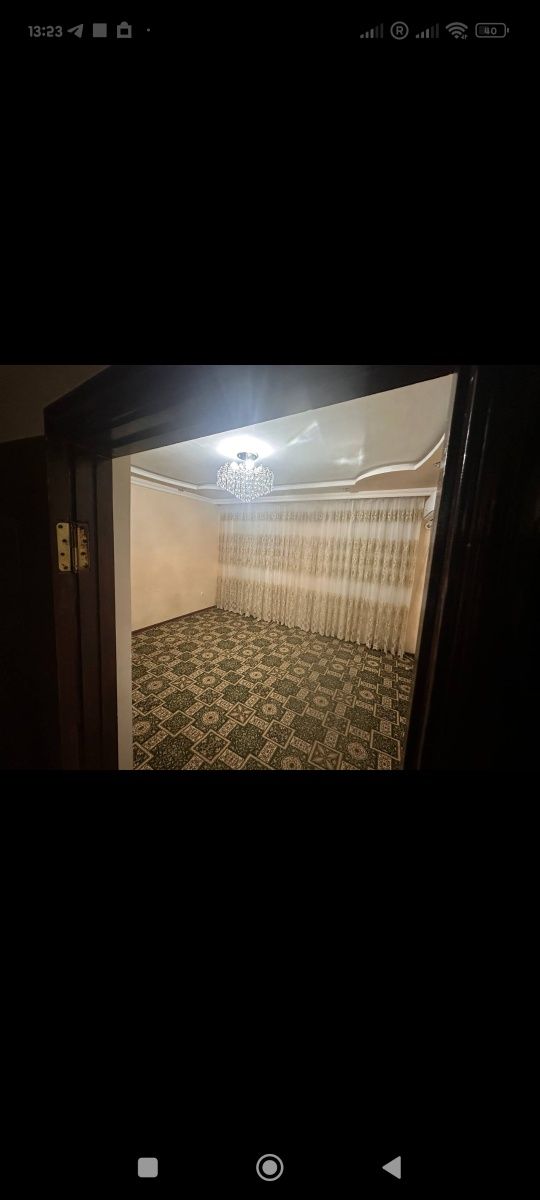 Уй сатылады. Квартира сатылады.