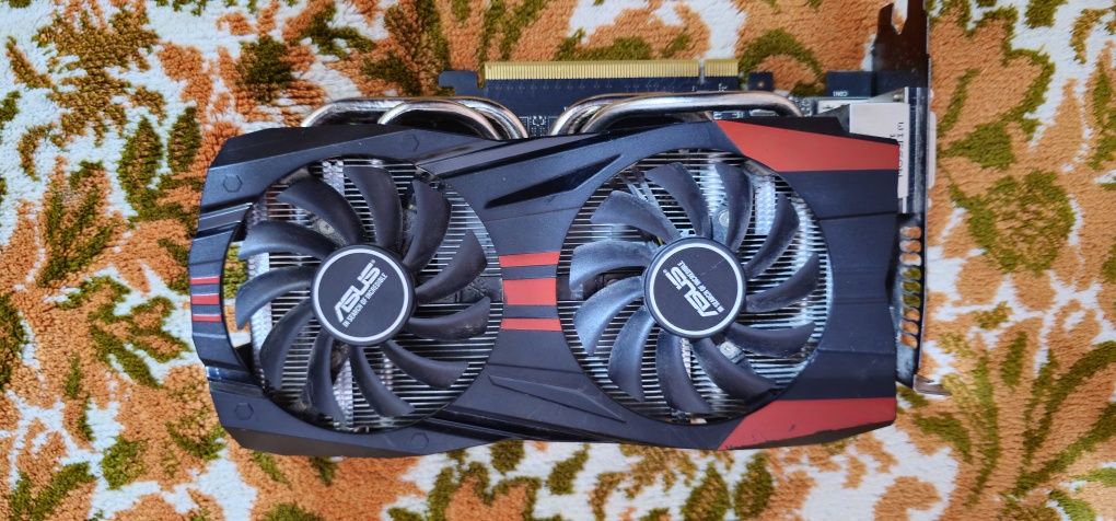Placa video ASUS GTX 760 DirectCU II OC 2GB GDDR5 256-bit 150 ron
