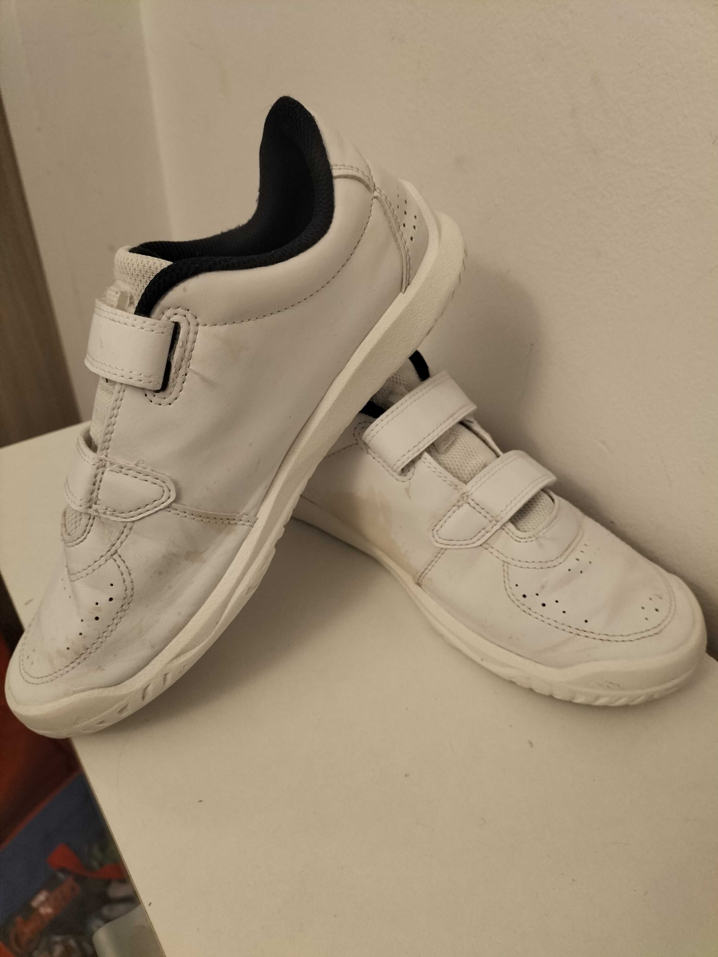 Adidași decatlon copii