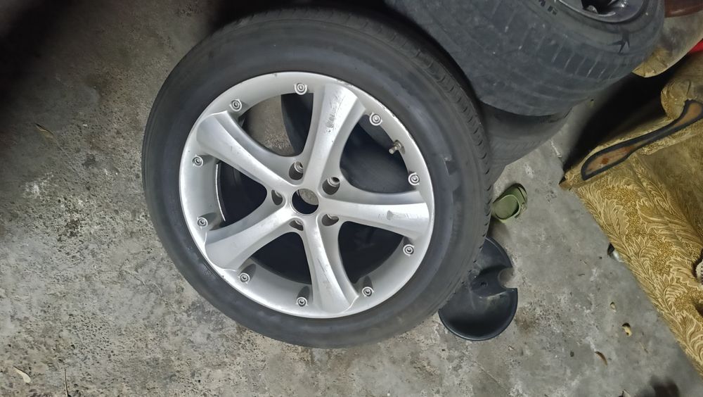 Р 17 ,215 ,55 шины с дисками хорошем состоянии