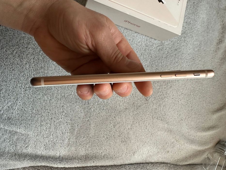 Vand iphone 8 plus 256 gb