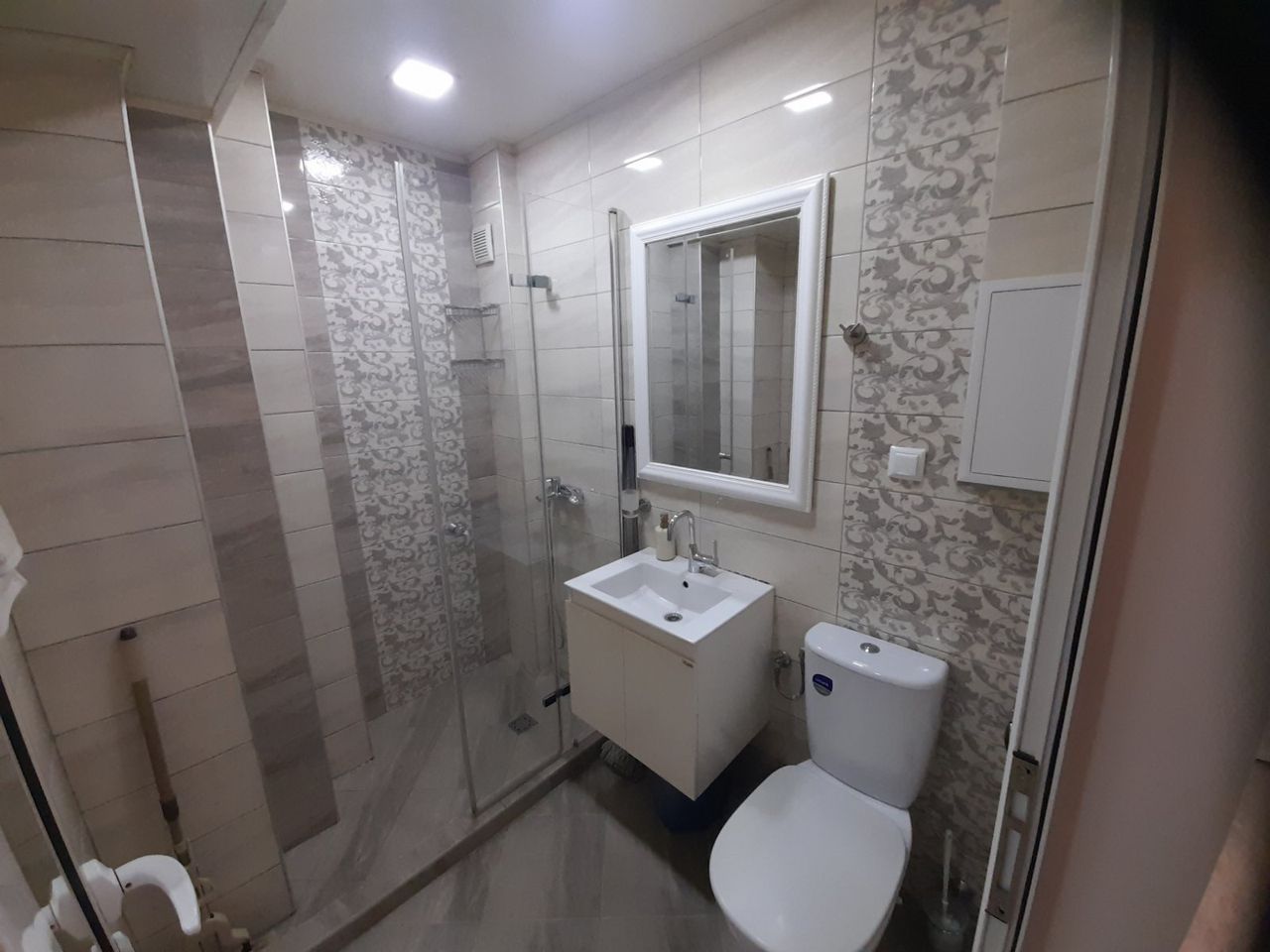 Продава се Едностаен апартамент в Габрово, Младост - 29 кв.м за 1276 €/кв.м - Снимка #11