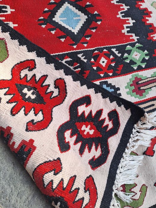 covor traditional kilim carpeta traditionala