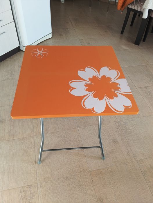 Маса ,сгъваема,трапезна