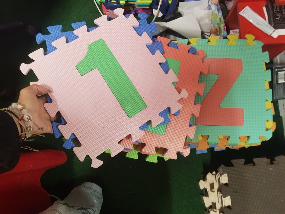 Мек пъзел за земя