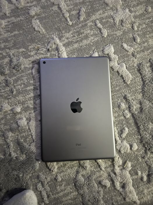 Ipad gen 6  in stare buna