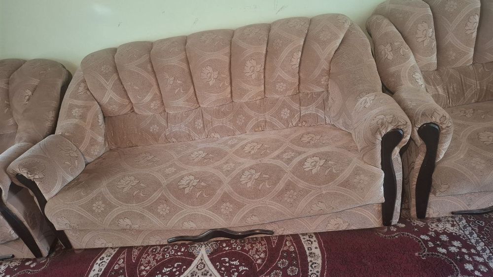 Divan kreslo  srochna sptiladi