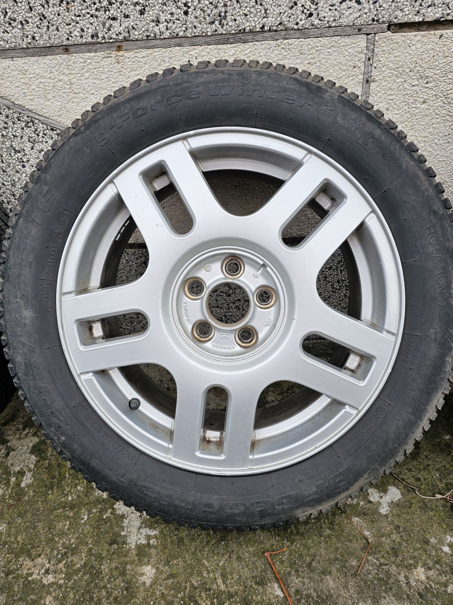 Оригинални джанти за VW 5×100 16
