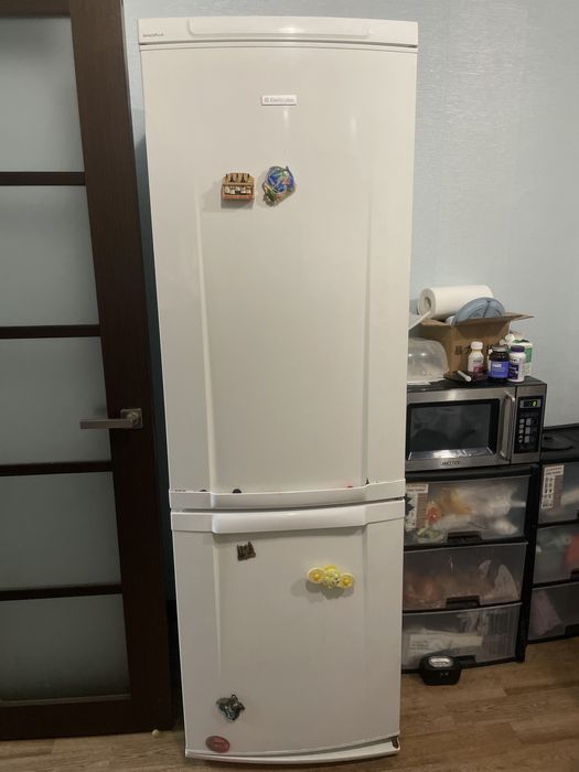 Холодильник б/у electrolux