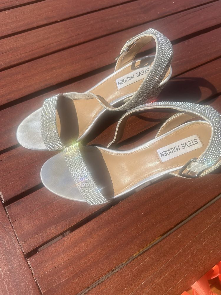 Сандали с камъни Steve Madden
