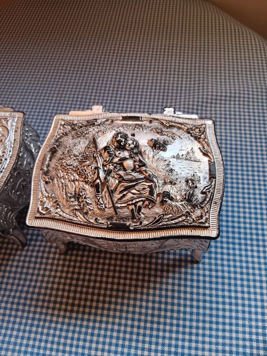 Cutii,Cutie de bijuterii București, perioada comunista RSR