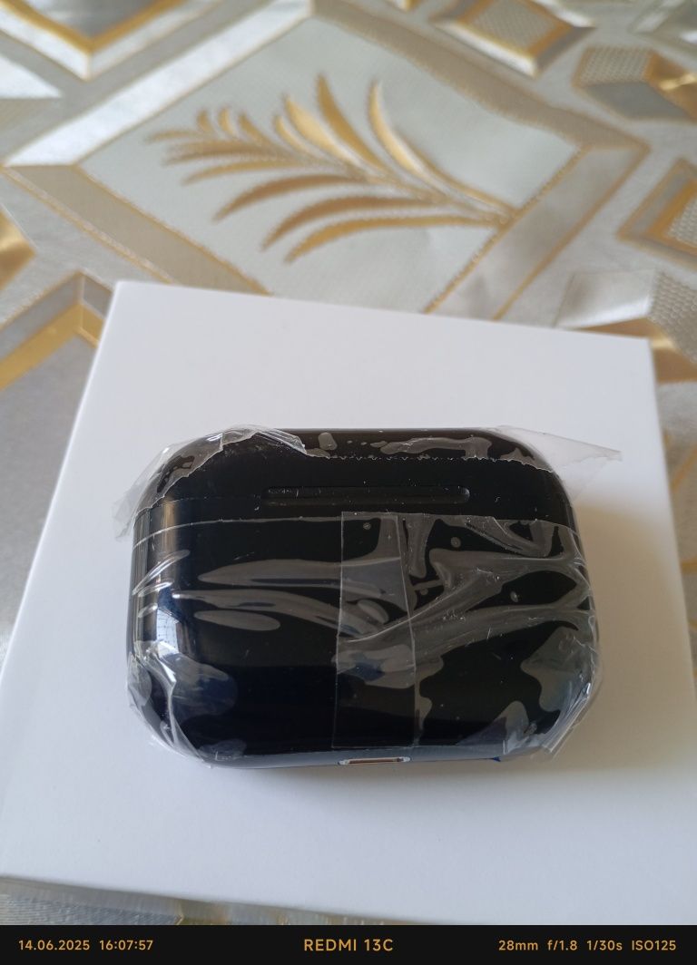 Беспроводные наушники Pods pro air 

Продаю новые беспроводные наушник