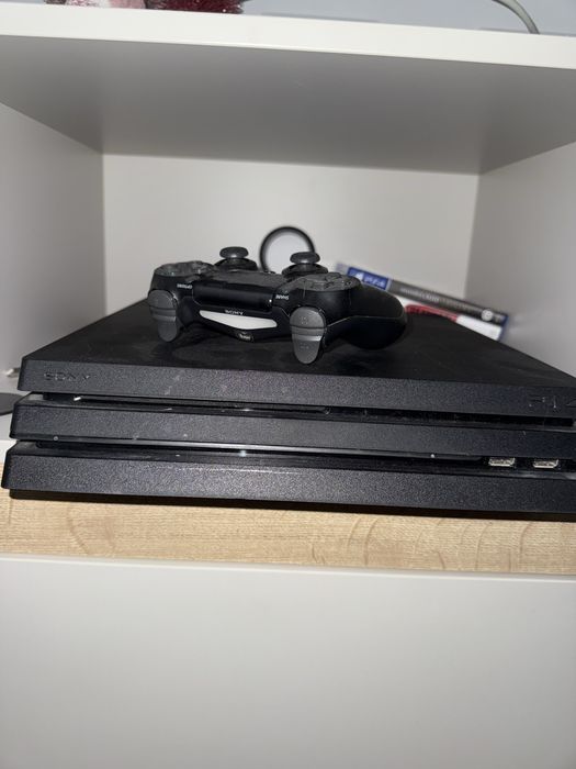 Play Station 4 PRO