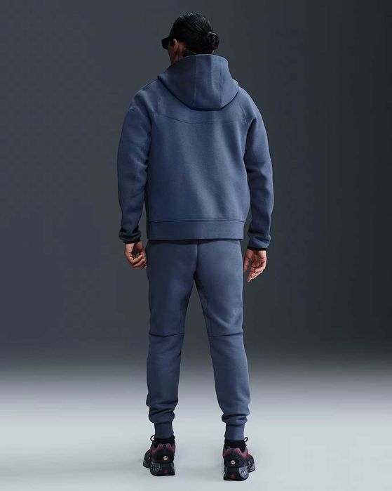 Nike Tech Fleece Paris Saint Germain Спортен Екип