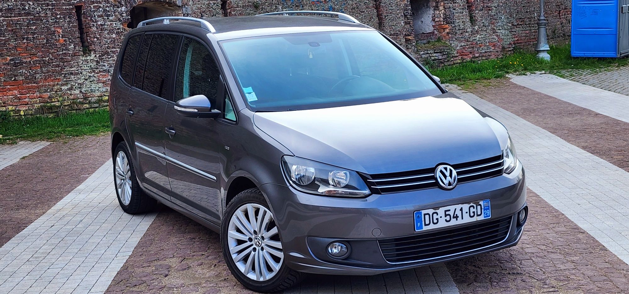 /// VOLKSWAGEN TOURAN Cup/// An 2015///