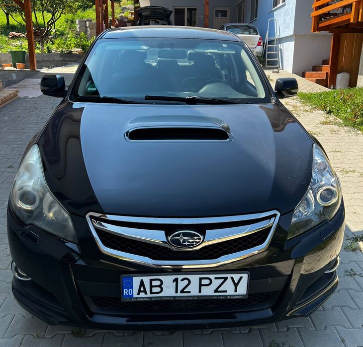 Vând Subaru Legacy