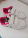 Adidasi Nike marimea 35