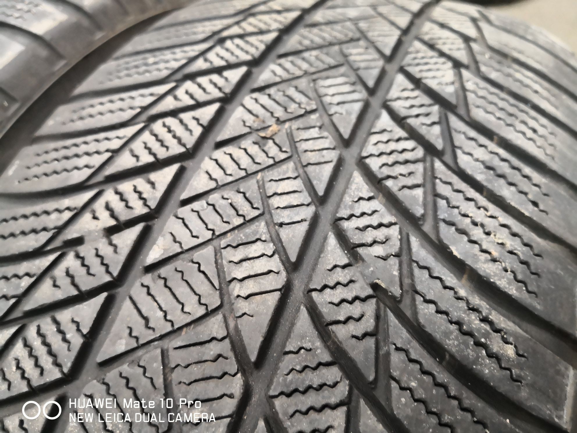 225 60 17 цола гуми Bridgestone dot 20 21