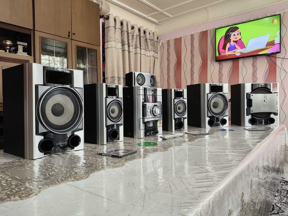 Malaysia sony 10000 watt hamma joyi radnoy ishlaydi bass o‘ta kuchli v