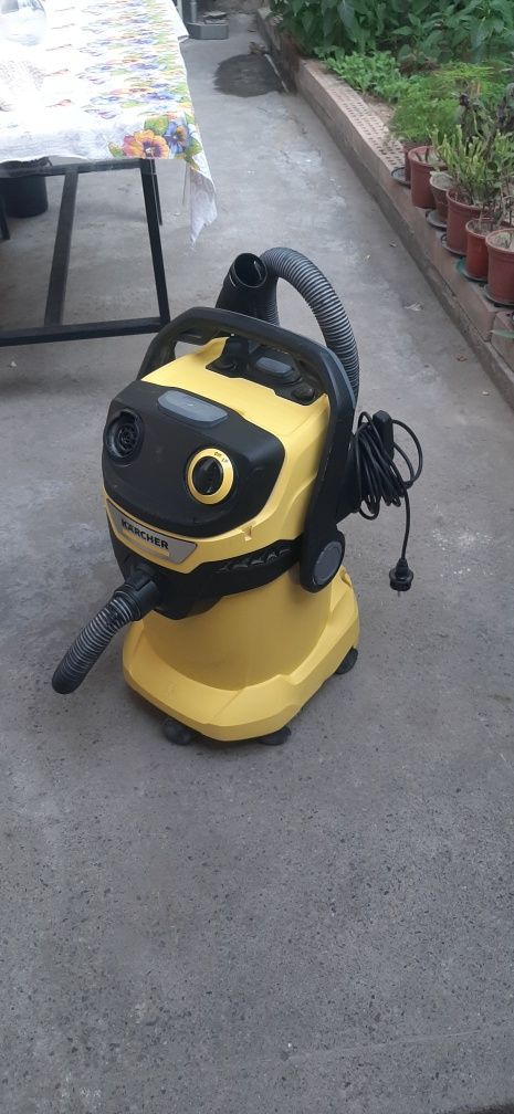 Срочно продам пылесос "Karcher" оригинал в идеале