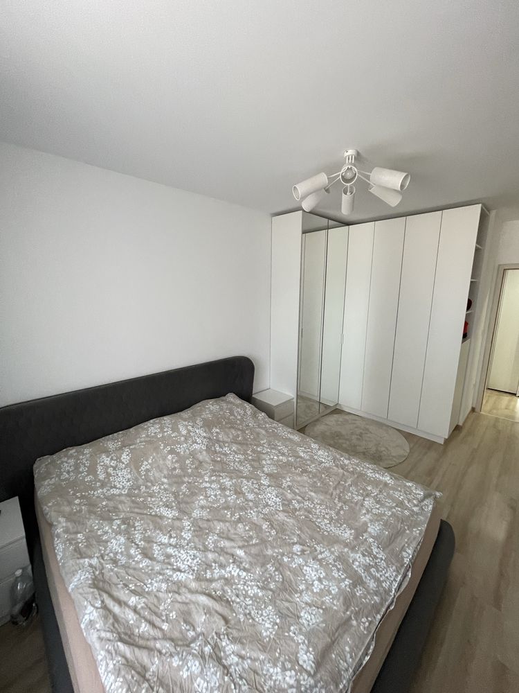 Apartament 3 camere + boxa
