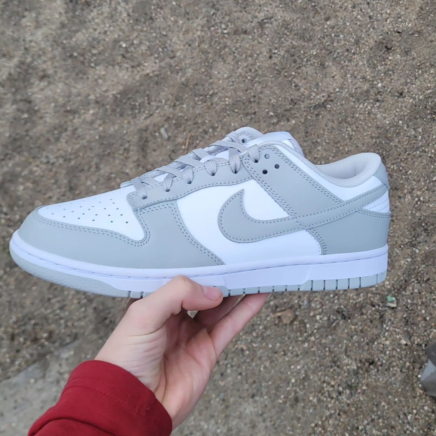 SB dunk gray low