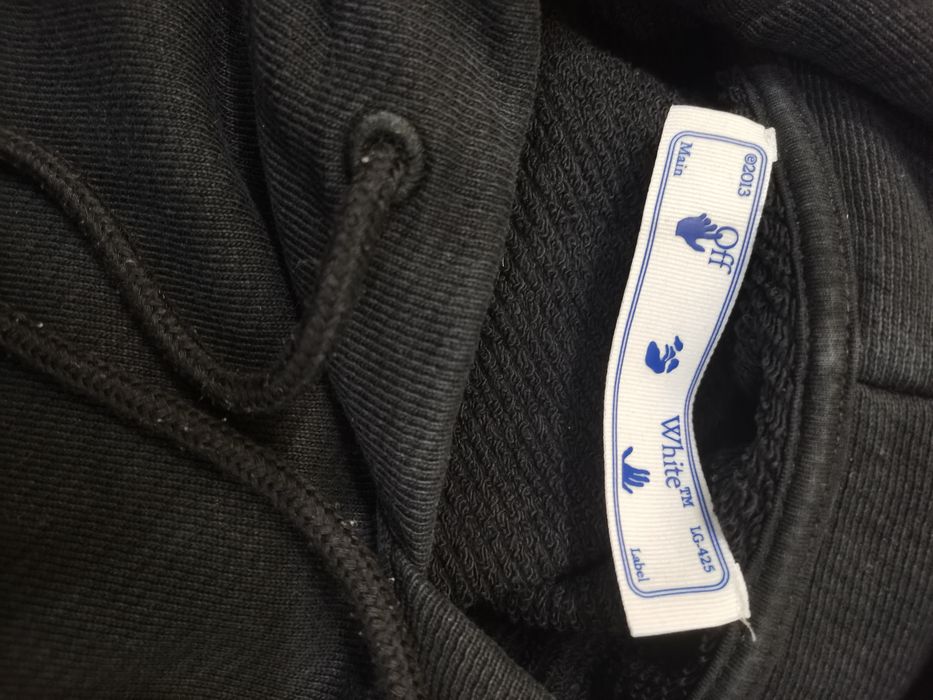 Off White hoodie - оригинално - М