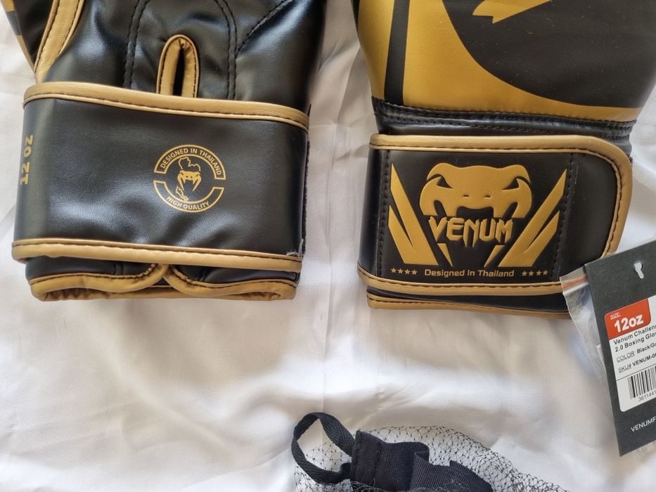 Новые боксёрские перчатки бренд VENUM